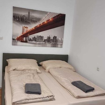 וינה Premier Triple Room Mz מראה חיצוני תמונה