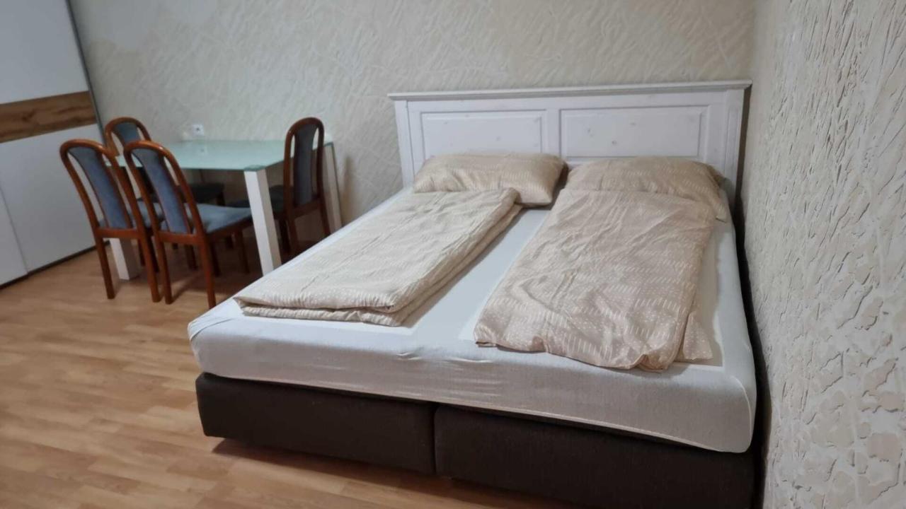 וינה Premier Triple Room Mz מראה חיצוני תמונה